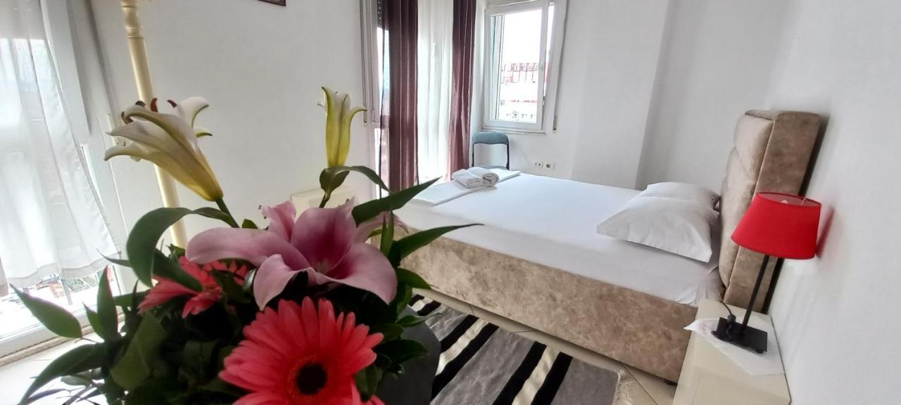 Guesthouse Bela Tirana Exterior photo